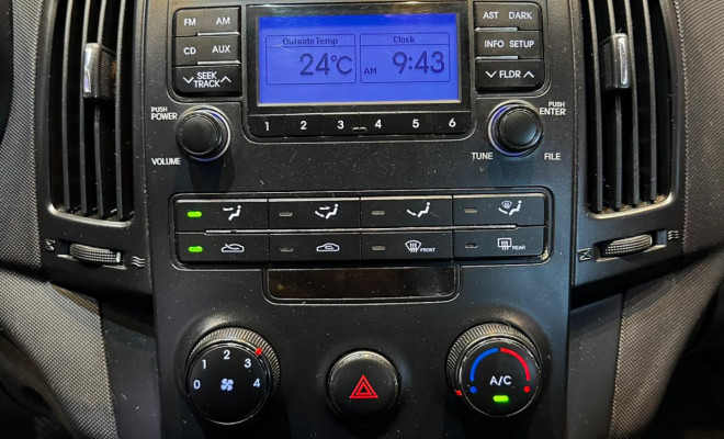 Hyundai i30 2.0 16V 145cv 5p Mec. 2011 Flex-9