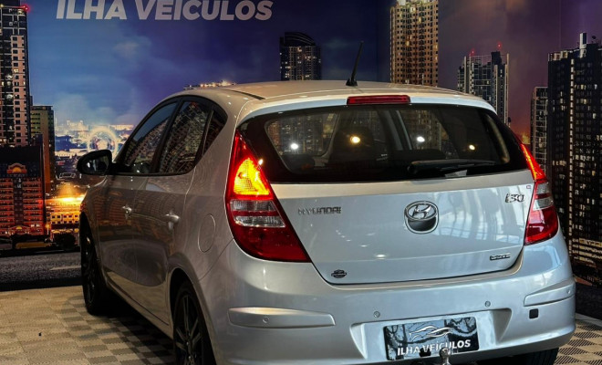Hyundai i30 2.0 16V 145cv 5p Mec. 2011 Flex-15