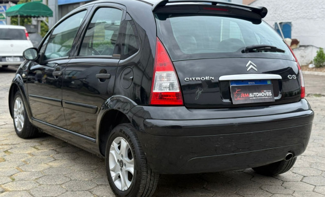 Citroën C3 Exclusive 1.4 Flex 8V 5p 2009 Gasolina-2