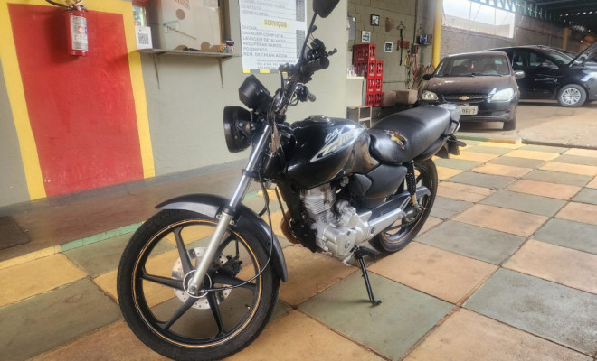 HONDA CG 125 TITAN-ES 2004 Gasolina