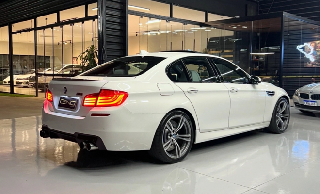BMW M5 4.4 560cv Bi-Turbo Aut. 2013 Gasolina-2