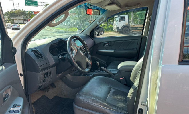 Toyota Hilux CD SRV D4-D 4x4 3.0 TDI Diesel Aut 2013 Flex-4