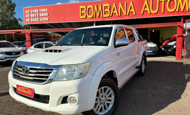 Toyota Hilux CD SRV D4-D 4x4 3.0 TDI Diesel Aut 2013 Flex