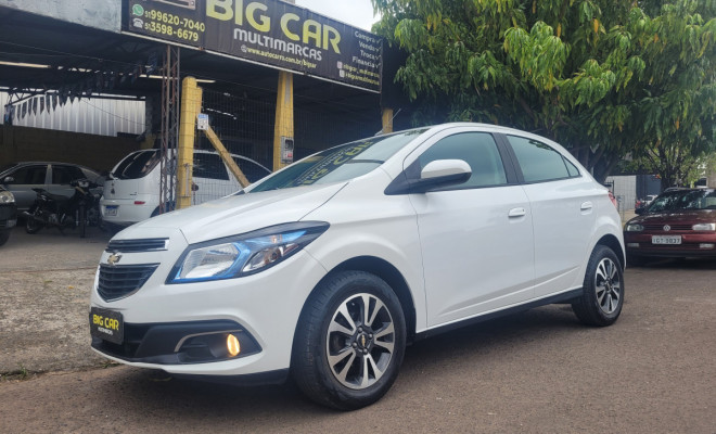 GM - Chevrolet ONIX HATCH LTZ 1.4 8V FlexPower 5p Mec. 2015 Flex