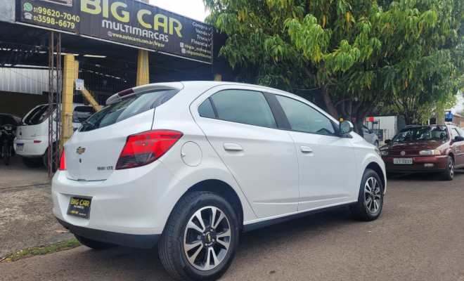 GM - Chevrolet ONIX HATCH LTZ 1.4 8V FlexPower 5p Mec. 2015 Flex-1