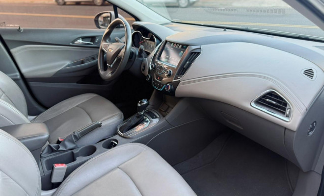 GM - Chevrolet CRUZE LTZ 1.4 16V Turbo Flex 4p Aut. 2017 Flex-9