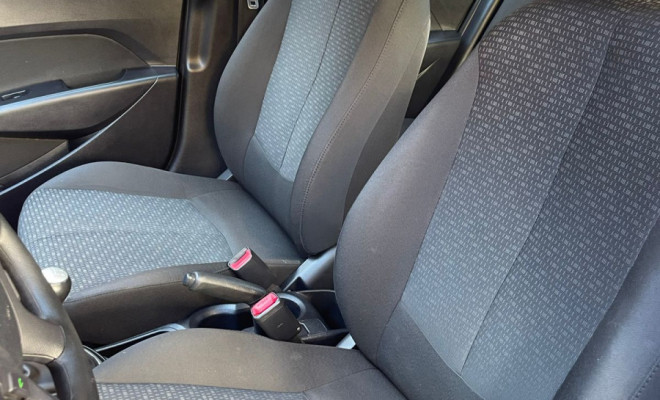 Hyundai HB20 Comfort 1.0   2017  Manual   ÓTIMO CUSTO BENEFICIO-6