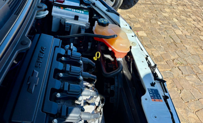 GM - Chevrolet ONIX HATCH LT 1.4 8V FlexPower 5p Mec. 2018 Flex-9