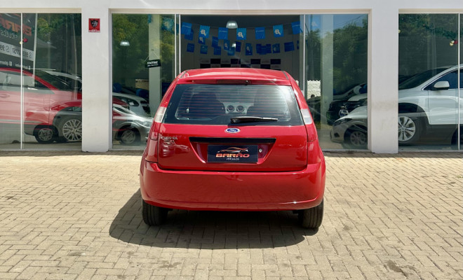 Ford Fiesta Personnalité 1.0 8V 66cv 5p 2007 Gasolina-2