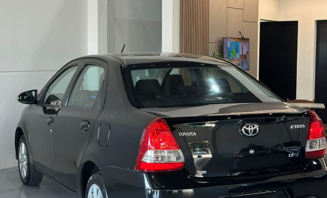 Toyota ETIOS X Plus Sedan 1.5 Flex 16V 4p Aut. 2019 Flex-4