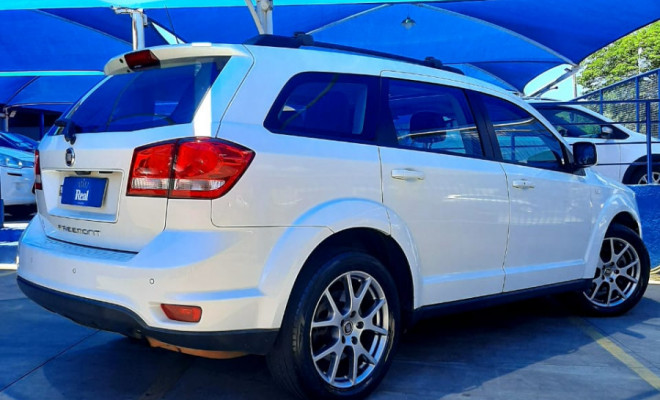 Fiat FREEMONT EMOT./PRECISION 2.4 16V 5p Aut. 2015 Gasolina-2