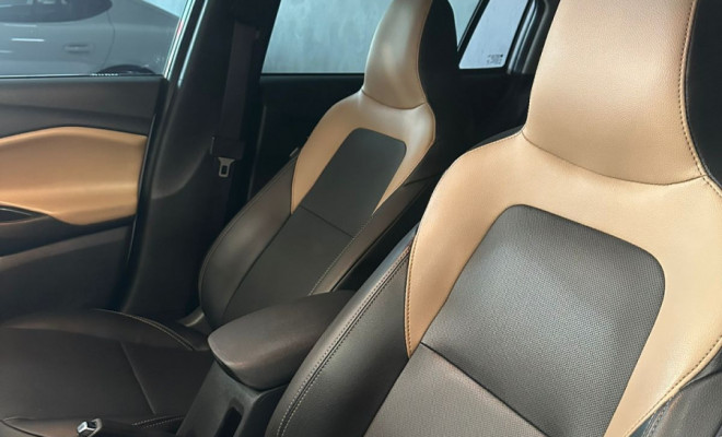 GM - Chevrolet ONIX HATCH PREM. 1.0 12V TB Flex 5p Aut. 2024 Flex-6