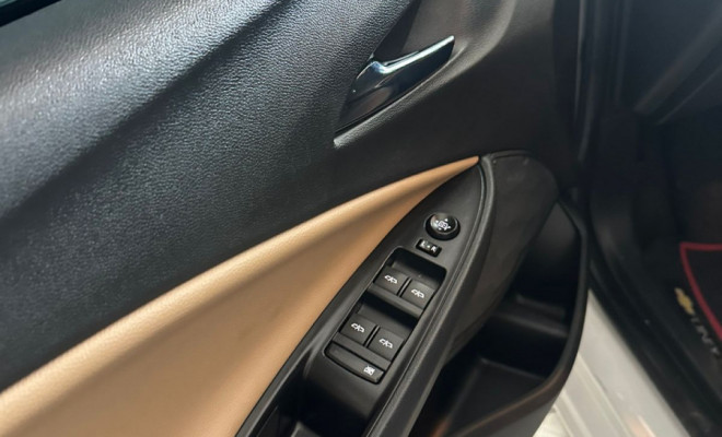 GM - Chevrolet ONIX HATCH PREM. 1.0 12V TB Flex 5p Aut. 2024 Flex-5