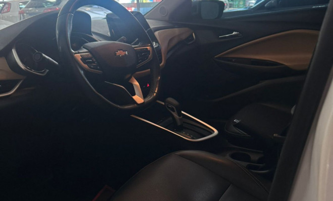 GM - Chevrolet ONIX HATCH PREM. 1.0 12V TB Flex 5p Aut. 2024 Flex-2