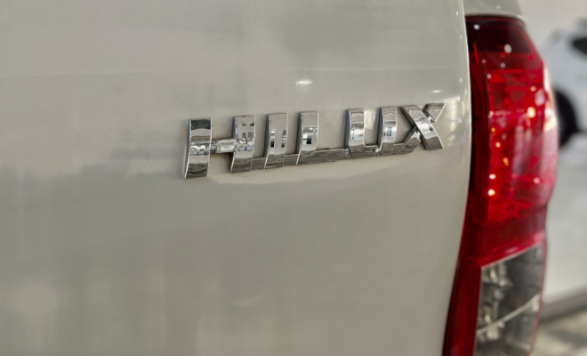 Toyota Hilux SR 2.8 4x4 2020 — potência, confiabilidade e desempenho no diesel que domina o mercado.-12