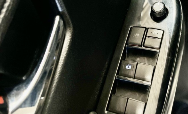 Toyota Hilux SR 2.8 4x4 2020 — potência, confiabilidade e desempenho no diesel que domina o mercado.-6