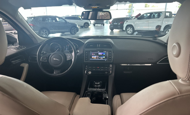 Jaguar F-Pace 2.0 Prestige 180cv Diesel Aut. 2017 Diesel-13