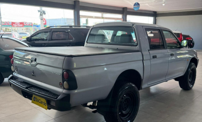 Mitsubishi L200 GL 2.5 4X4 CD Diesel 2012 Diesel-4