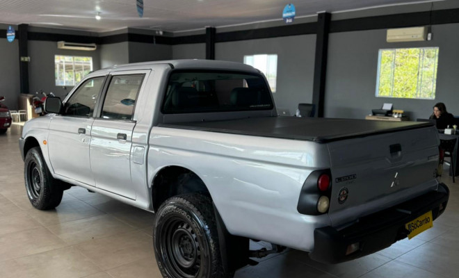 Mitsubishi L200 GL 2.5 4X4 CD Diesel 2012 Diesel-2