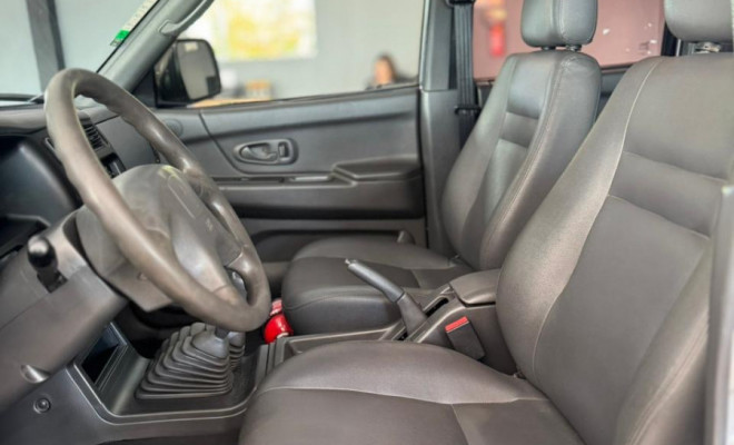 Mitsubishi L200 GL 2.5 4X4 CD Diesel 2012 Diesel-8