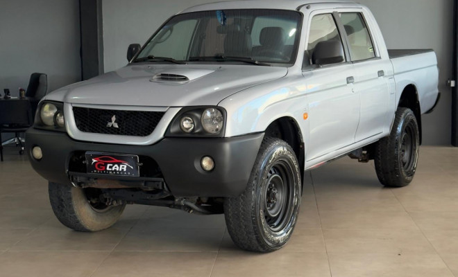 Mitsubishi L200 GL 2.5 4X4 CD Diesel 2012 Diesel