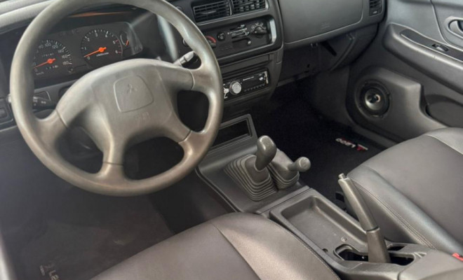 Mitsubishi L200 GL 2.5 4X4 CD Diesel 2012 Diesel-7