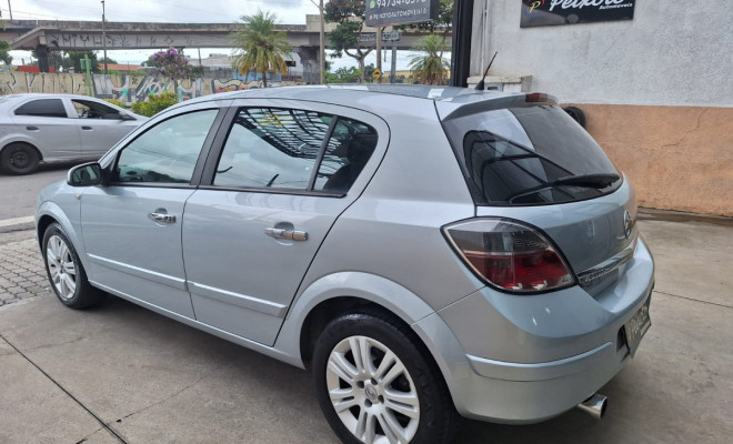 GM - Chevrolet Vectra GT 2.0 MPFI 8V FlexPower Aut. 2008 Flex-5