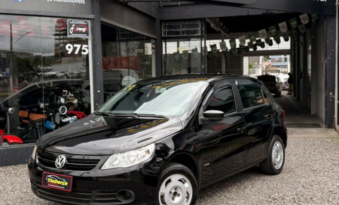 VW - VolksWagen Gol (novo) 1.0 Mi Total Flex 8V 4p 2012 Flex