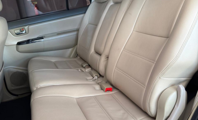 Toyota Hilux SW4 SRV D4-D 4x4 3.0 TDI Dies. Aut 2012 Diesel-16