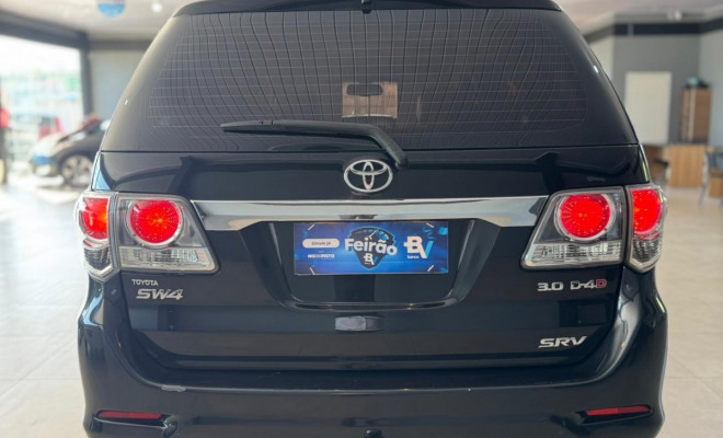 Toyota Hilux SW4 SRV D4-D 4x4 3.0 TDI Dies. Aut 2012 Diesel-6