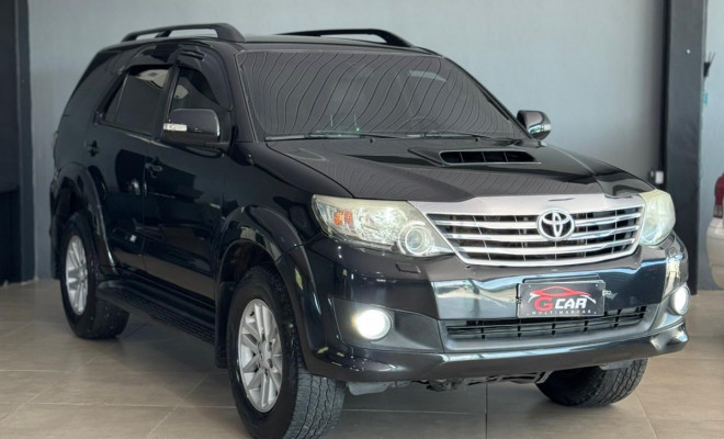 Toyota Hilux SW4 SRV D4-D 4x4 3.0 TDI Dies. Aut 2012 Diesel-0