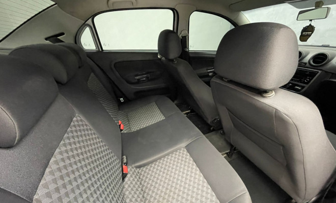 VW - VolksWagen VOYAGE COMF/Highli. 1.6 T.Flex 8V 4p 2015 Flex-8