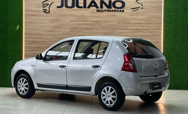 Renault SANDERO Expression Hi-Flex 1.0 16V 5p 2010 Flex-2