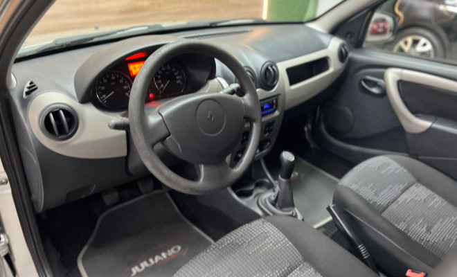 Renault SANDERO Expression Hi-Flex 1.0 16V 5p 2010 Flex-3