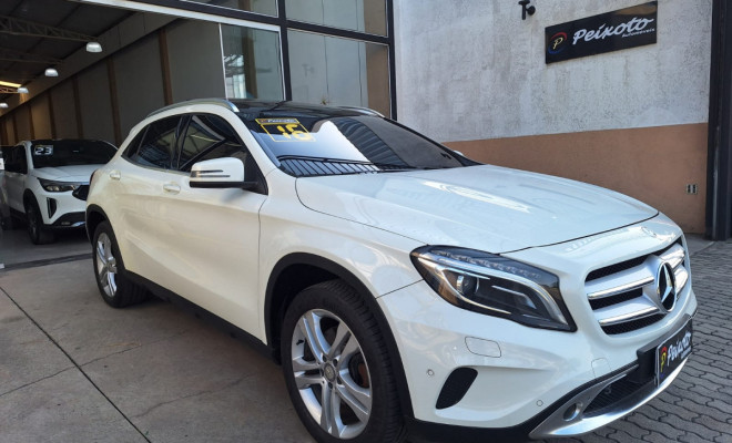 Mercedes-Benz GLA 250 Enduro 2.0 TB 16V 211cv Aut. 2016 Gasolina-0