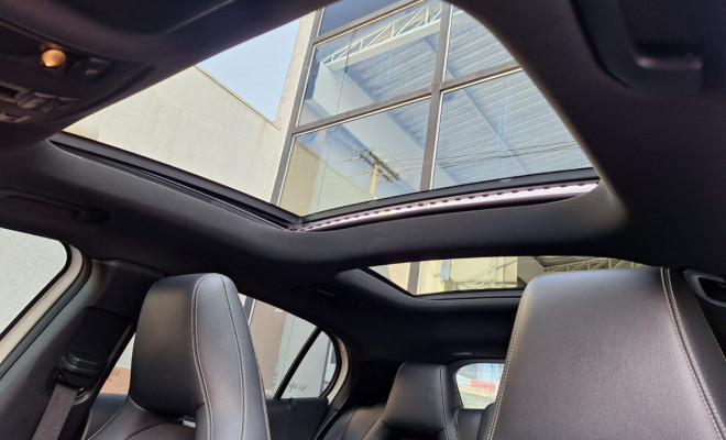 Mercedes-Benz GLA 250 Enduro 2.0 TB 16V 211cv Aut. 2016 Gasolina-9