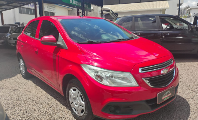 GM - Chevrolet ONIX HATCH LT 1.0 8V FlexPower 5p Mec. 2014 Flex