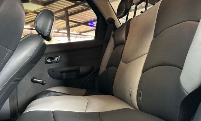 Fiat Palio Week. Adv LOCK DUALOGIC 1.8 Flex 2014-0