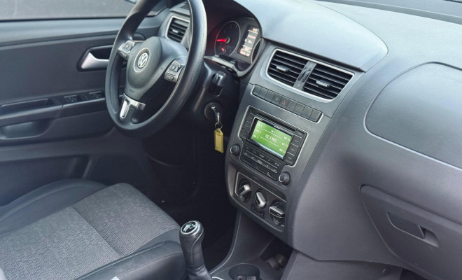 VW - VolksWagen Fox 1.6 Mi Total Flex 8V 5p 2014 Flex-8