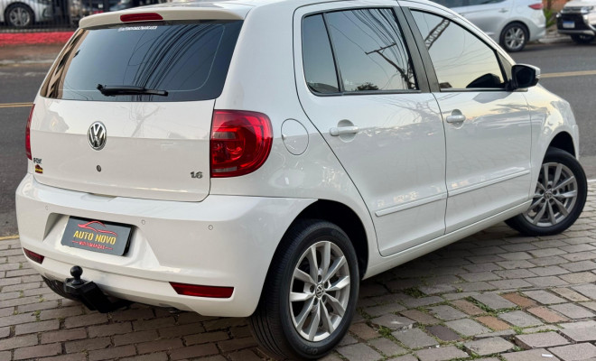 VW - VolksWagen Fox 1.6 Mi Total Flex 8V 5p 2014 Flex-4