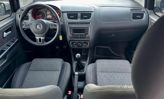 VW - VolksWagen Fox 1.6 Mi Total Flex 8V 5p 2014 Flex-10