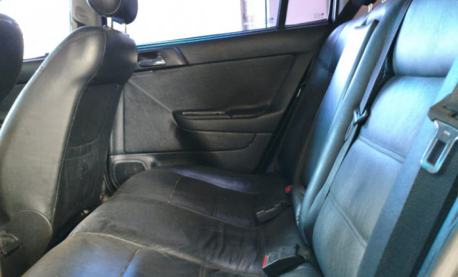 GM - Chevrolet Astra Sed. Advant. 2.0 8V MPFI FlexP. 4p 2011 Flex-6