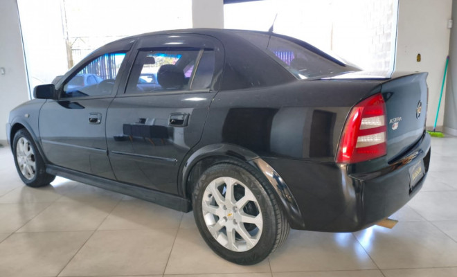 GM - Chevrolet Astra Sed. Advant. 2.0 8V MPFI FlexP. 4p 2011 Flex-4