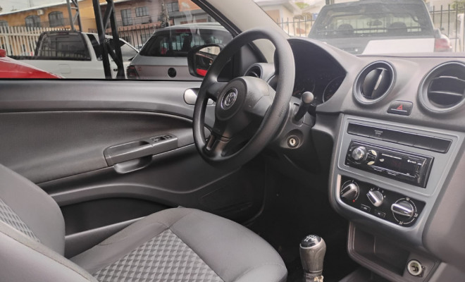 VW - VolksWagen Saveiro Trendline 1.6 T.Flex 8V 2015 Flex-4