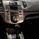 Kia Motors Cerato 1.6 16V Aut. 2011 Gasolina-7