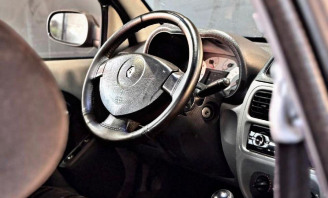 Renault Clio RT/ Privil. 1.0/1.0 Hi-Power 16V 5p 2006 Gasolina-4