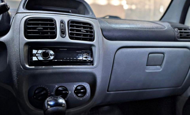 Renault Clio RT/ Privil. 1.0/1.0 Hi-Power 16V 5p 2006 Gasolina-3