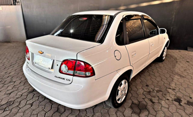 GM - Chevrolet Classic Life/LS 1.0 VHC FlexP. 4p 2013 Flex-2
