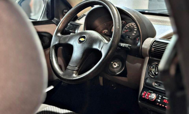 GM - Chevrolet Classic Life/LS 1.0 VHC FlexP. 4p 2013 Flex-5