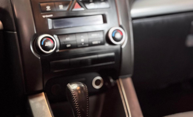 Kia Motors Sorento 2.4 16V 4x2 Aut. 2012 Gasolina-2